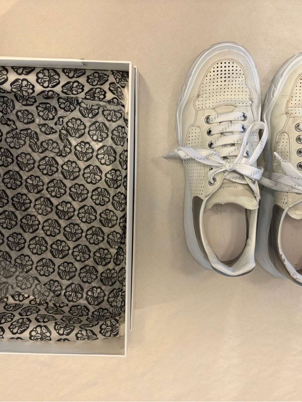 Alexander McQueen White Leather Low-Top Sneakers